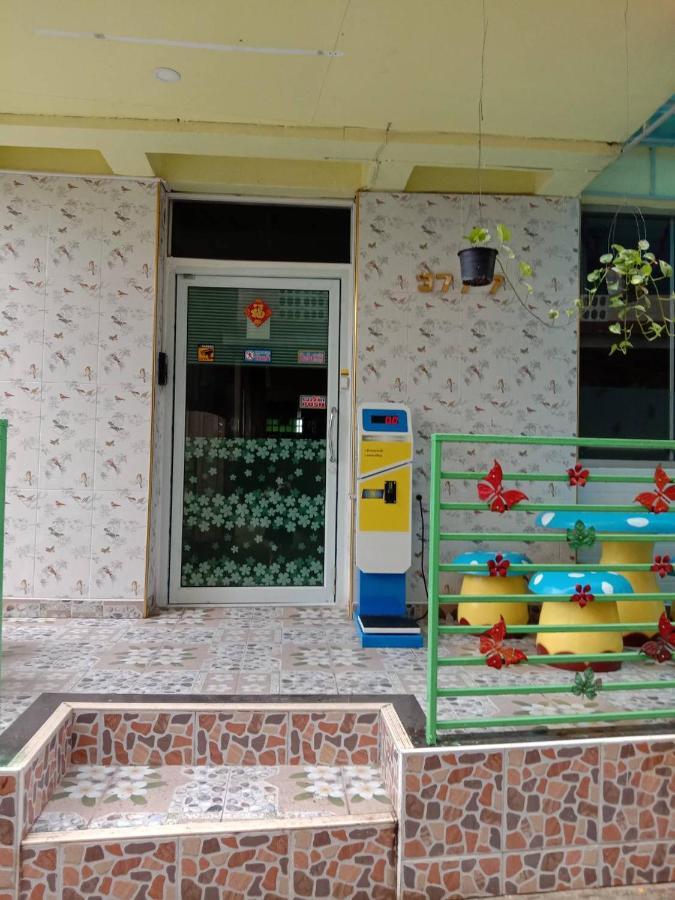 Natcha Place Thammasat Rangsit バンコク都 エクステリア 写真