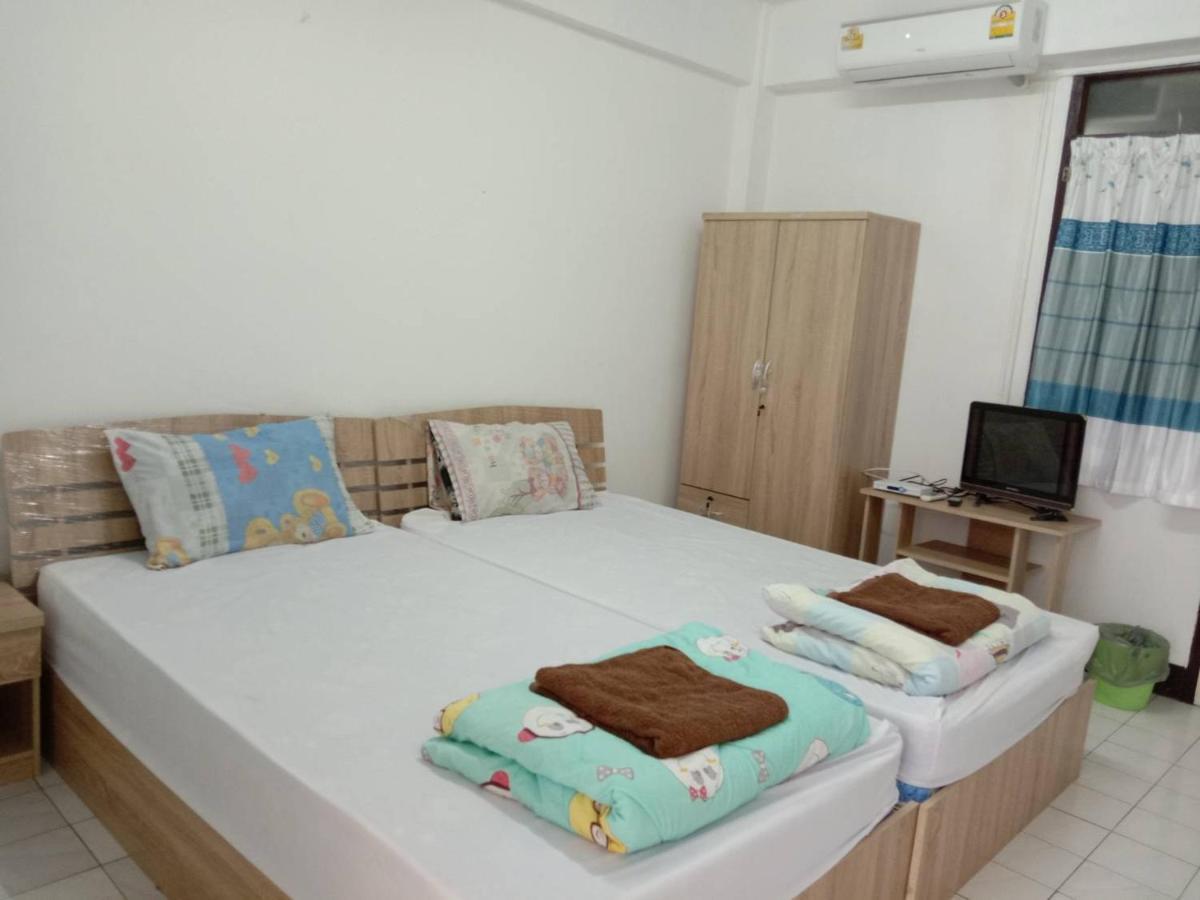 Natcha Place Thammasat Rangsit バンコク都 エクステリア 写真