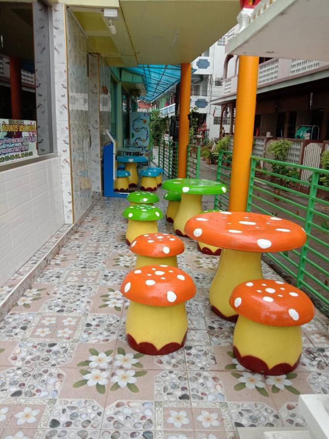 Natcha Place Thammasat Rangsit バンコク都 エクステリア 写真