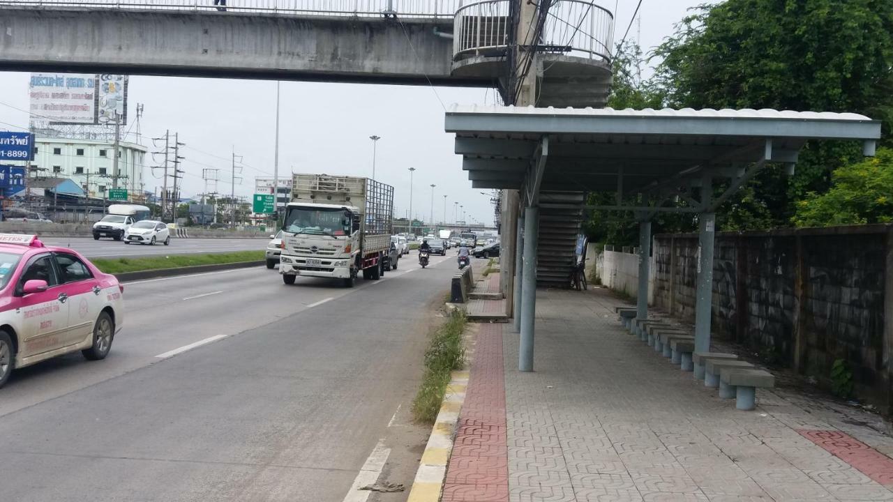 Natcha Place Thammasat Rangsit バンコク都 エクステリア 写真