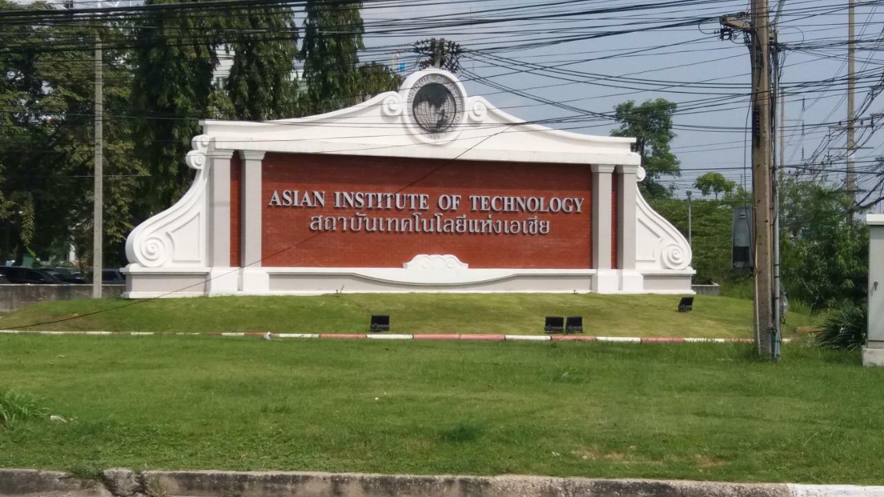 Natcha Place Thammasat Rangsit バンコク都 エクステリア 写真