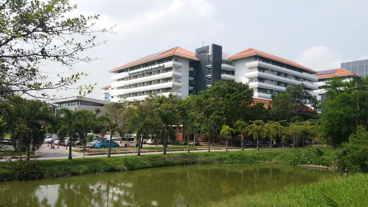 Natcha Place Thammasat Rangsit バンコク都 エクステリア 写真