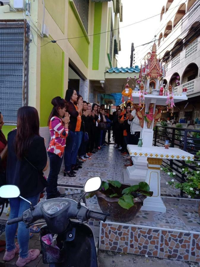 Natcha Place Thammasat Rangsit バンコク都 エクステリア 写真