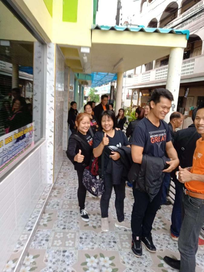 Natcha Place Thammasat Rangsit バンコク都 エクステリア 写真
